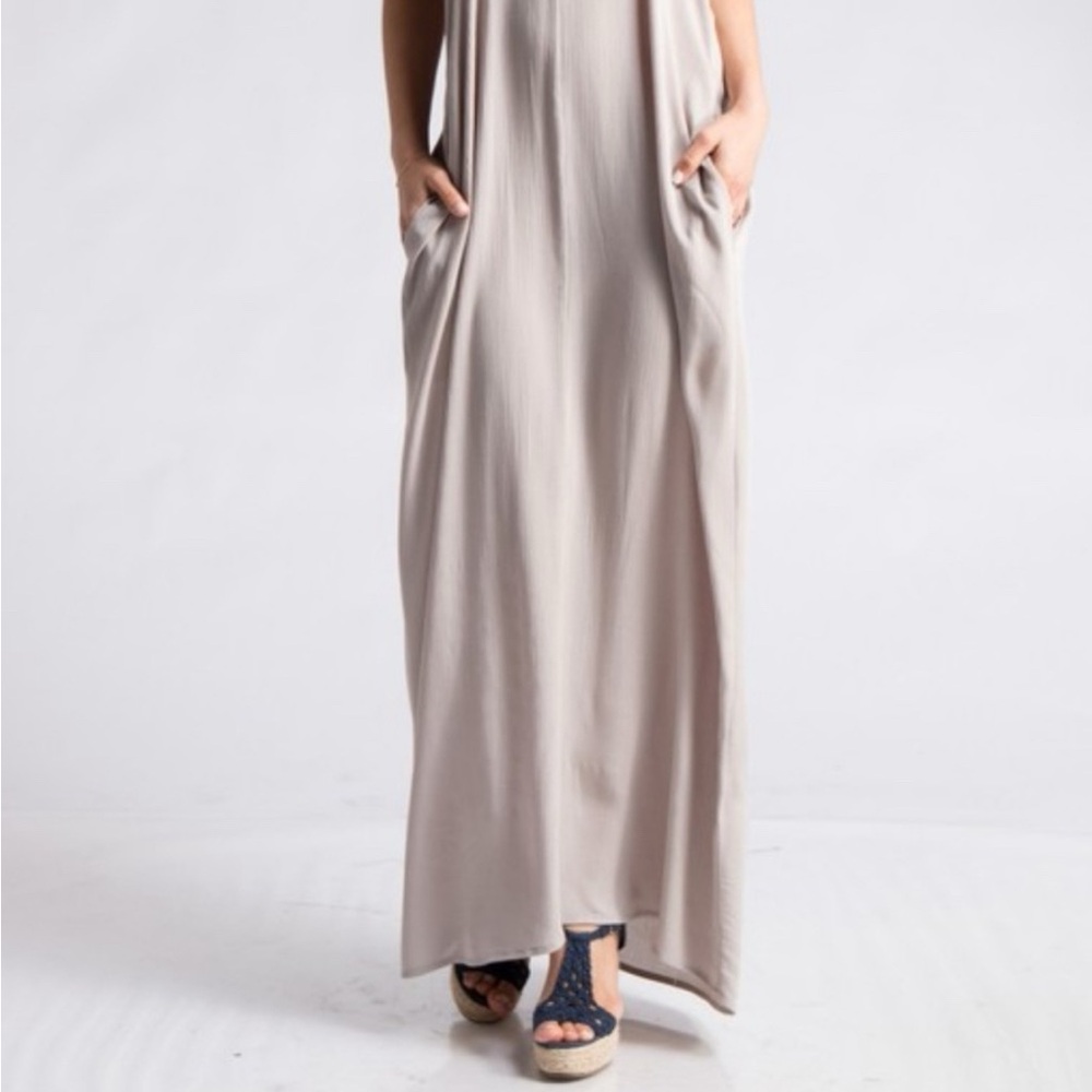 Elegant Cream Maxi Skirt